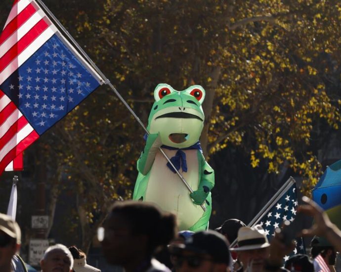 chabria:-the-traitor’s-ai-poop-post-caps-a-week-of-maga-indifference-to-hitler-jokes