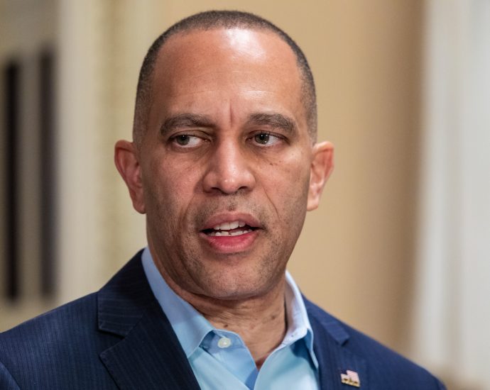 the-traitor-pardoned-jan.-6-rioter-arrested-over-alleged-threat-to-kill-hakeem-jeffries