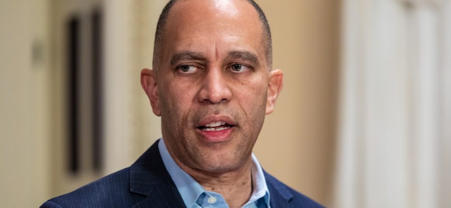 the-traitor-pardoned-jan.-6-rioter-arrested-over-alleged-threat-to-kill-hakeem-jeffries