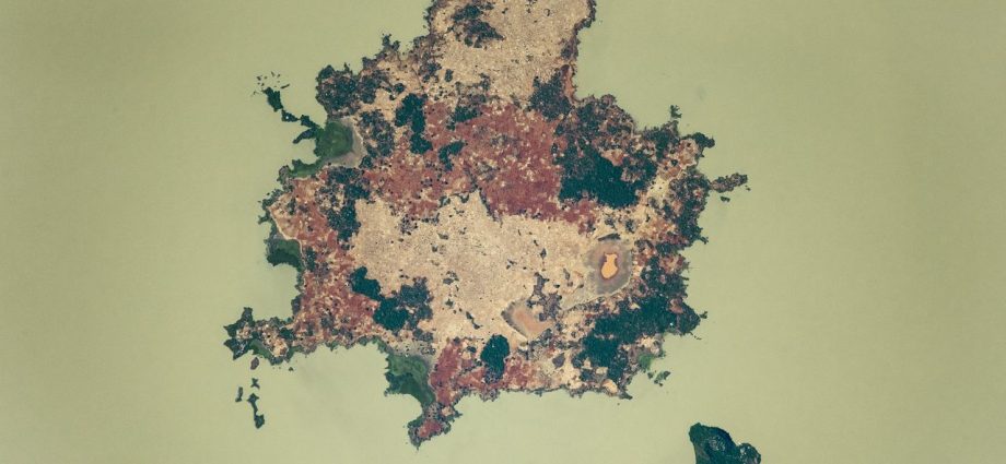 Pair of ‘holy’ islands in eerily green African lake hold centuries-old relics and mummified emperors — Earth from space