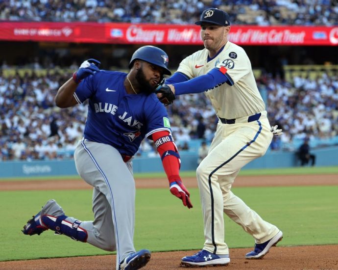 Blue Jays-Dodgers World Series preview: Which team has the edge?