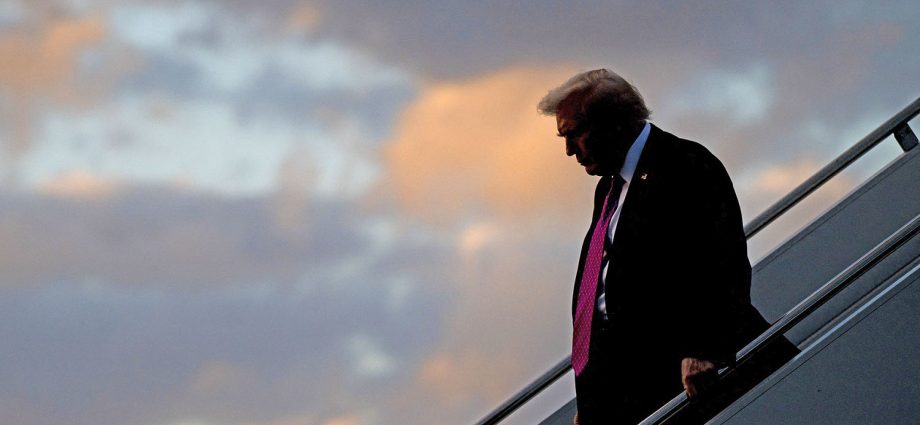 democrats-call-on-‘disengaged’-the-traitor-to-get-involved-to-end-shutdown