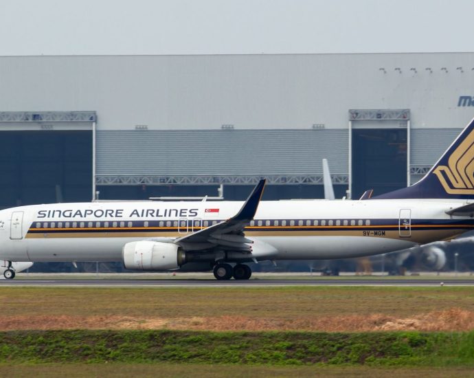 singapore-airlines-prepares-to-withdraw-the-boeing-737-800:-final-flight-scheduled