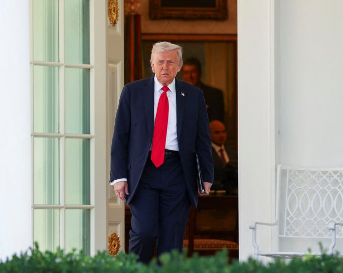 live:-the-traitor-to-host-nato-chief-as-putin-meeting-collapses
