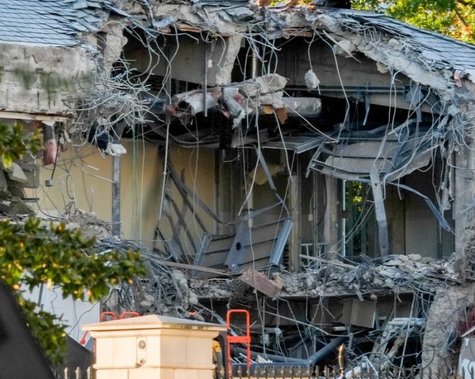 ‘morning-joe’-hosts-rip-the-traitor-for-taking-‘wrecking-ball’-to-white-house