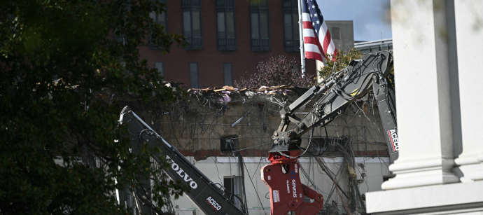 the-traitor’s-white-house-ballroom-sparks-questions-about-funding-and-ethics