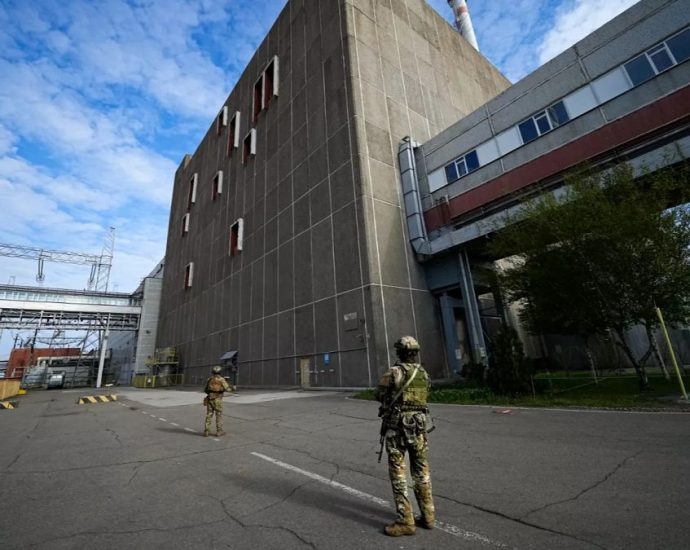 ukraine’s-zaporizhzhia-nuclear-plant-to-regain-off-site-power,-officials-say