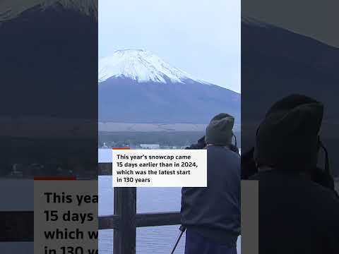 japan’s-mount-fuji-gets-late-first-snow
