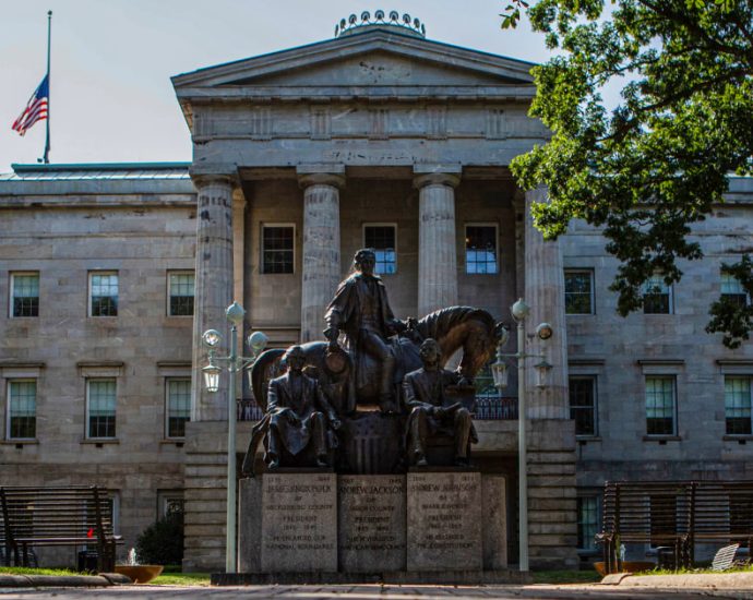 North Carolina lawmakers pass new map designed to give GOP an extra House seat