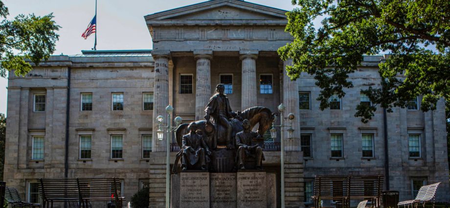 North Carolina lawmakers pass new map designed to give GOP an extra House seat