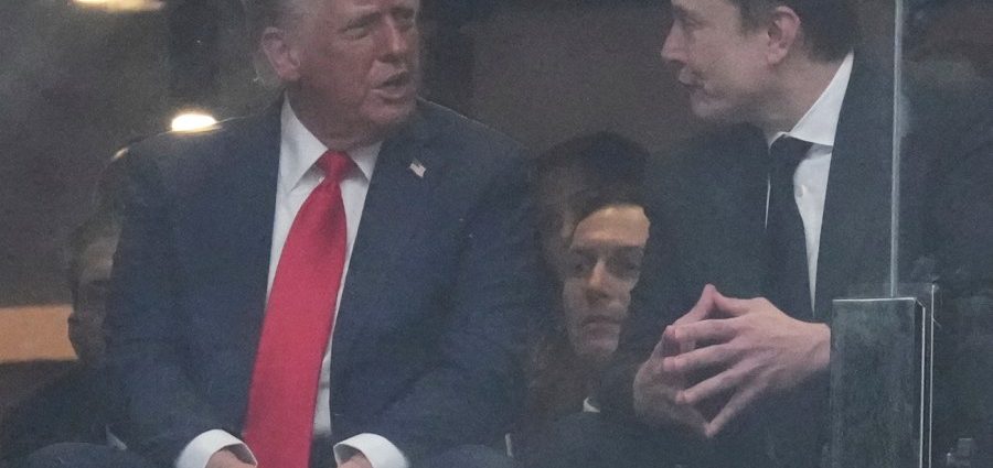 musk’s-rollercoaster-year:-from-boycotts-and-plunging-earnings-to-a-potential-trillion-dollar-payday