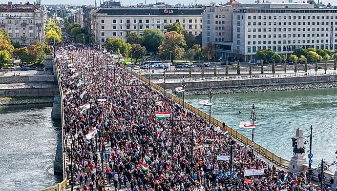 hungary’s-orban-and-magyar-hold-competing-rallies-before-2026-election