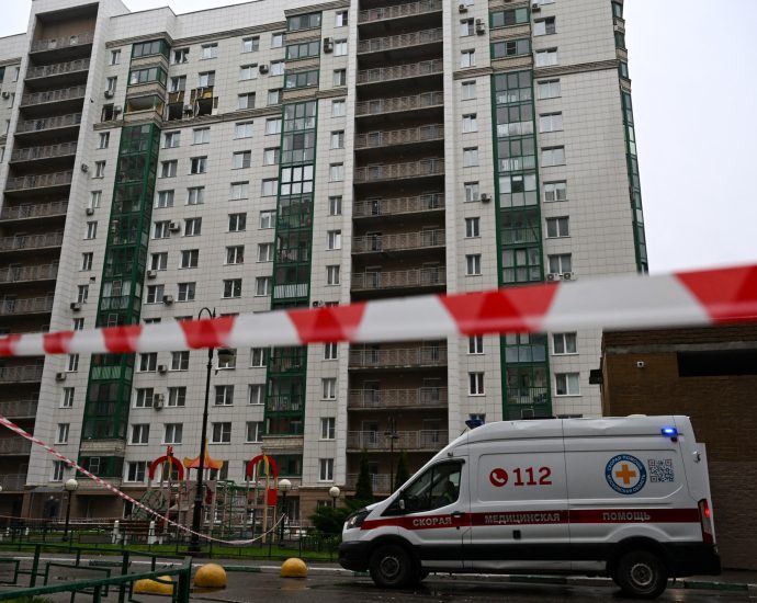 ukraine’s-zelenskyy-to-meet-european-leaders-in-london-over-military-aid