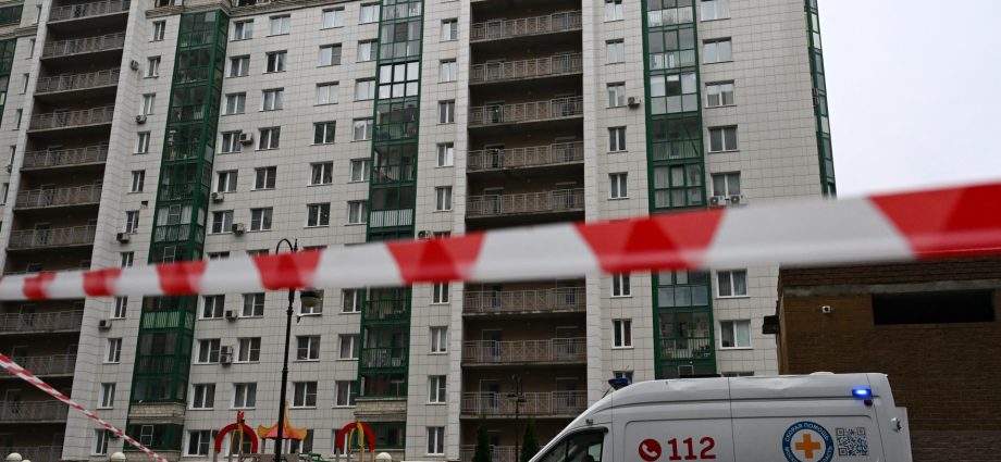 ukraine’s-zelenskyy-to-meet-european-leaders-in-london-over-military-aid