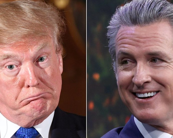 gavin-newsom-plans-to-send-1-hilarious-‘f**k-you’-gift-to-those-bending-the-knee-to-the-traitor