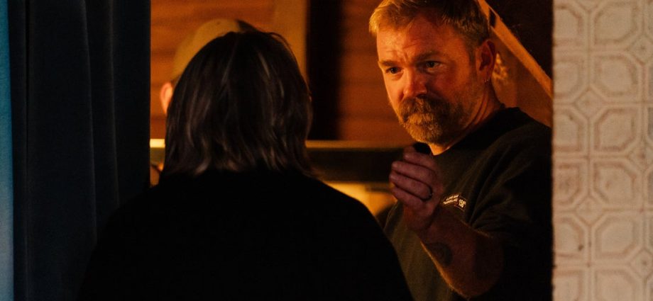 senate-democrats-steer-clear-of-embattled-maine-senate-candidate-graham-platner