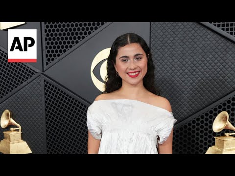 silvana-estrada’s-healing-journey-for-‘vendran-suaves-lluvias’-|-ap-interview