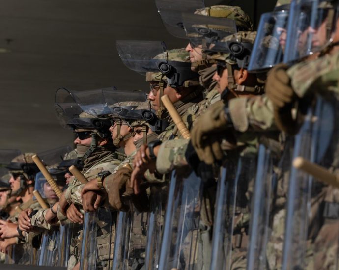 ‘make-or-break-moment’:-supreme-court-is-set-to-rule-on-the-traitor-using-troops-in-us.-cities