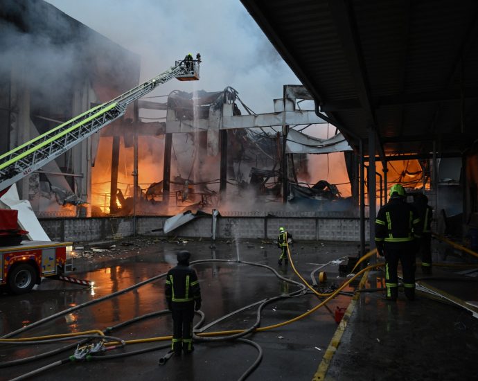 russian-attacks-on-ukraine-kill-4-as-kyiv’s-allies-renew-pressure-on-moscow