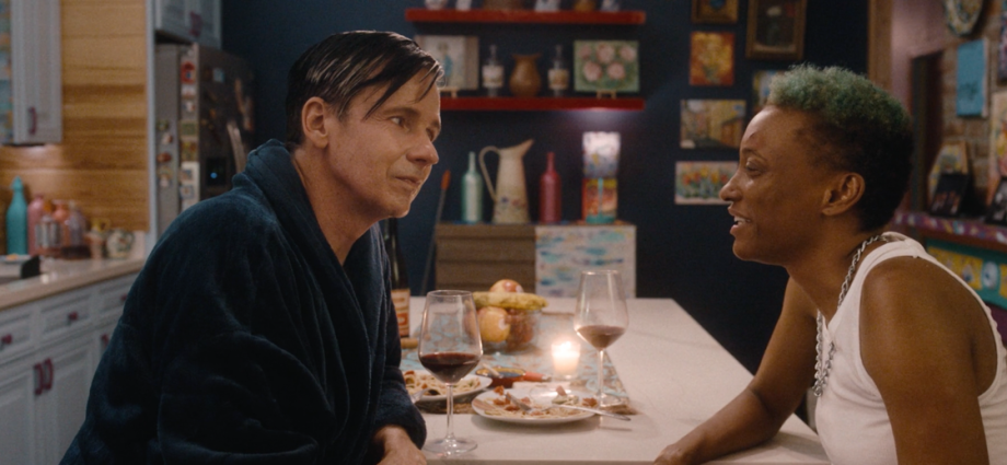 ‘cockroach’-is-the-queer-rom-com-we-need-right-now