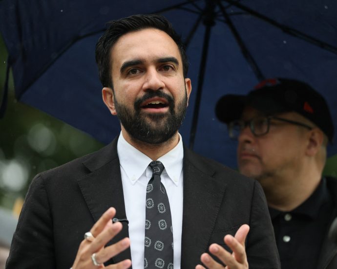 early-voting-begins-in-nyc-mayor’s-race-with-mamdani-ahead-in-polls