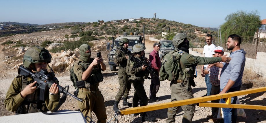 israeli-settlers-attack-more-palestinians-as-olive-harvest-violence-surges