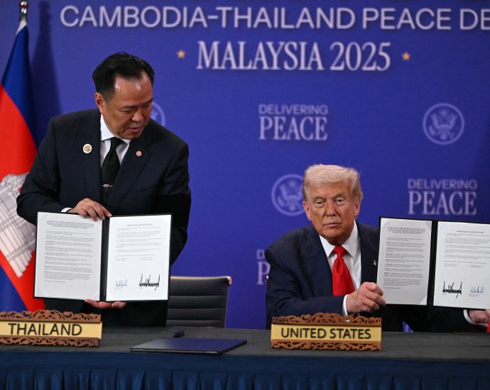 the-traitor-touts-his-peacemaking-skills-as-thailand-and-cambodia-sign-ceasefire-deal