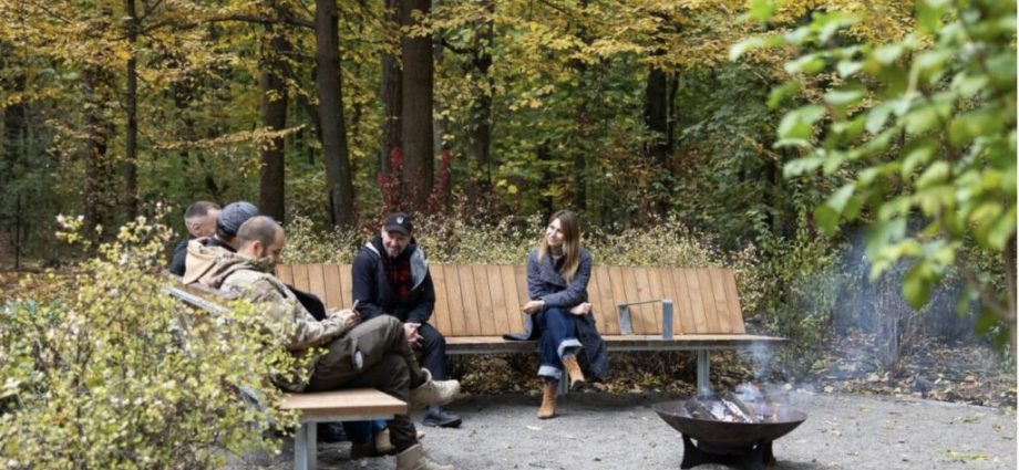 kyiv-opens-therapeutic-garden to-help-veterans-and-civilians-recover-from-war-trauma-through-nature