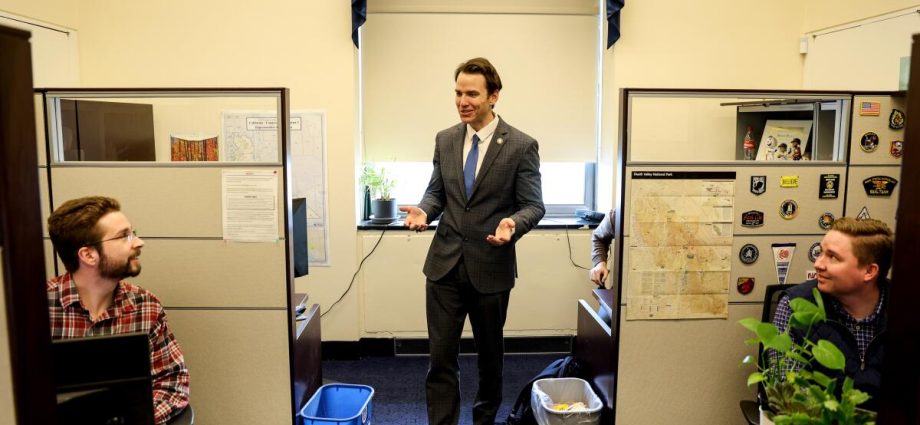 for-california-delegation-and-its-staffers,-here’s-what-shutdown-life-looks-like