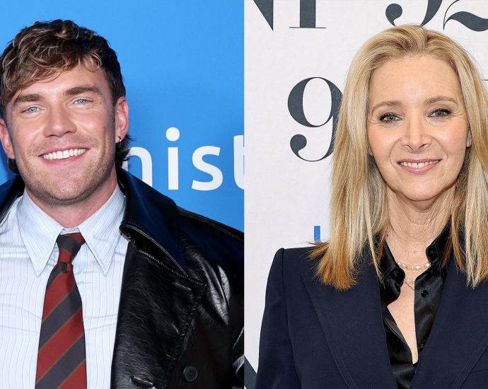 zane-phillips-spills-on-lisa-kudrow’s-season-3-of-‘the-comeback:’-‘gay-people-will-be-quoting-this-in-six-months’-(exclusive)