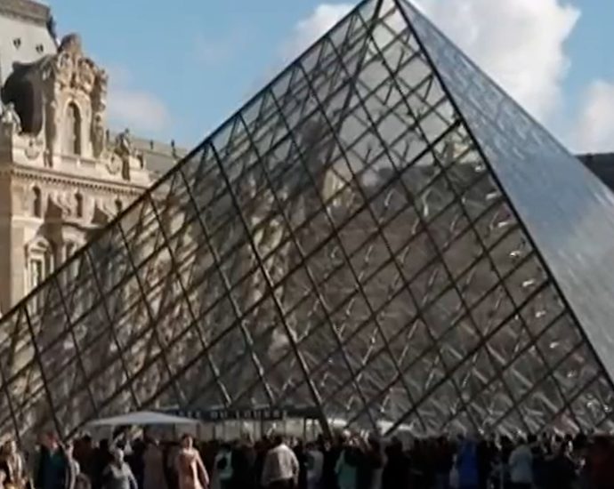 police-make-arrests-in-louvre-crown-jewels-heist