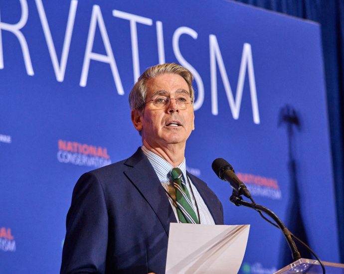 “i’ve-felt-pain-too”:-bessent-claims-to-be-a-soybean-farmer-while-defending-the-traitor-trade-war