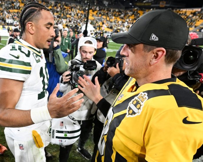 rodgers,-steelers-fall-short-as-love-leads-packers’-win