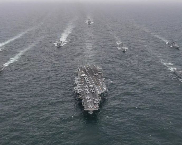 navy-loses-two-aircraft-from-uss-nimitz-aircraft-carrier-within-30-minutes-in-south-china-sea