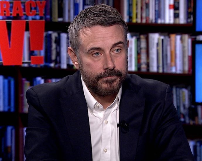 jeremy-scahill-on-gaza-“ceasefire,”-talking-to-hamas-&-israel’s-doctrine-of-dehumanizing-palestinians