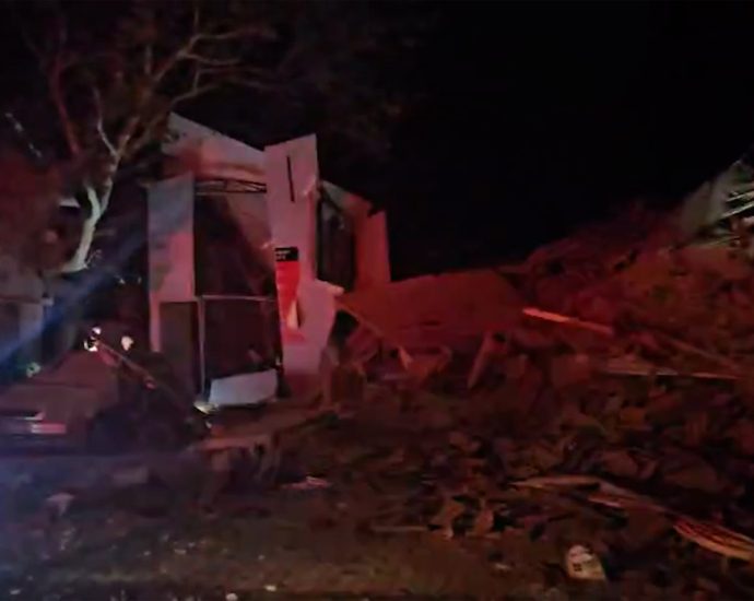 magnitude-6.1-earthquake-strikes-western-turkiye