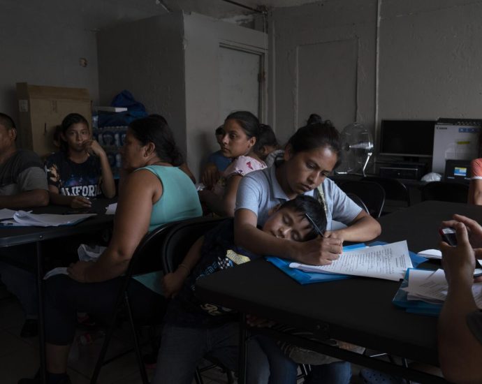 asylum-seekers-face-deportation-over-failure-to-pay-new-fees-—-before-being-notified