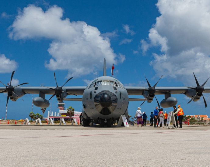 hurricane-hunters-fly-through-storm-melissa’s-eye-as-jamaica-braces-for-impact