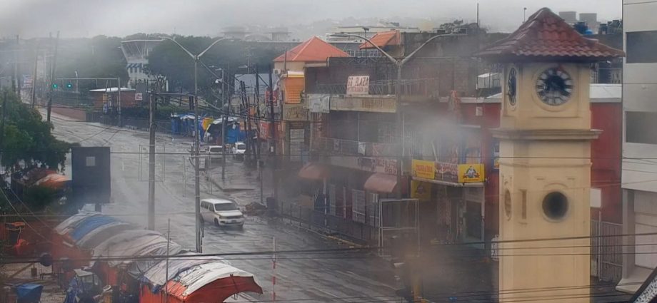 catastrophic-category-5-hurricane-melissa-makes-landfall-in-jamaica