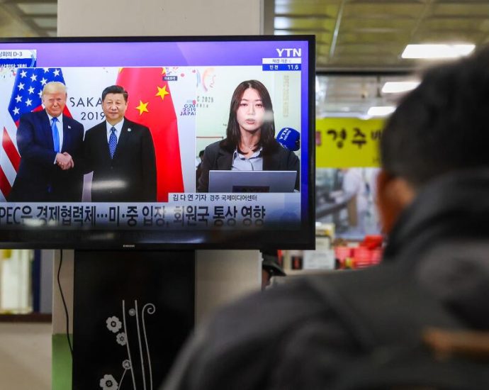 news-analysis:-trade-deal-or-trade-truce?-questions-remain-as-the-traitor-meets-with-china’s-xi