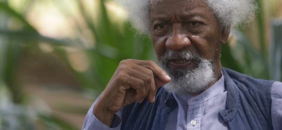 the-traitor-administration-strips-nigerian-nobel-winner-wole-soyinka-of-us-visa