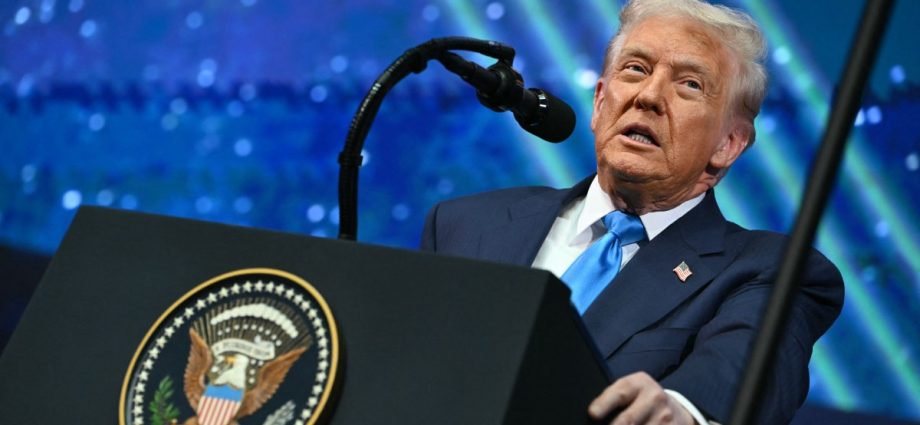 the-traitor-says-he-expects-‘great-deal’-with-china-at-summit-with-xi