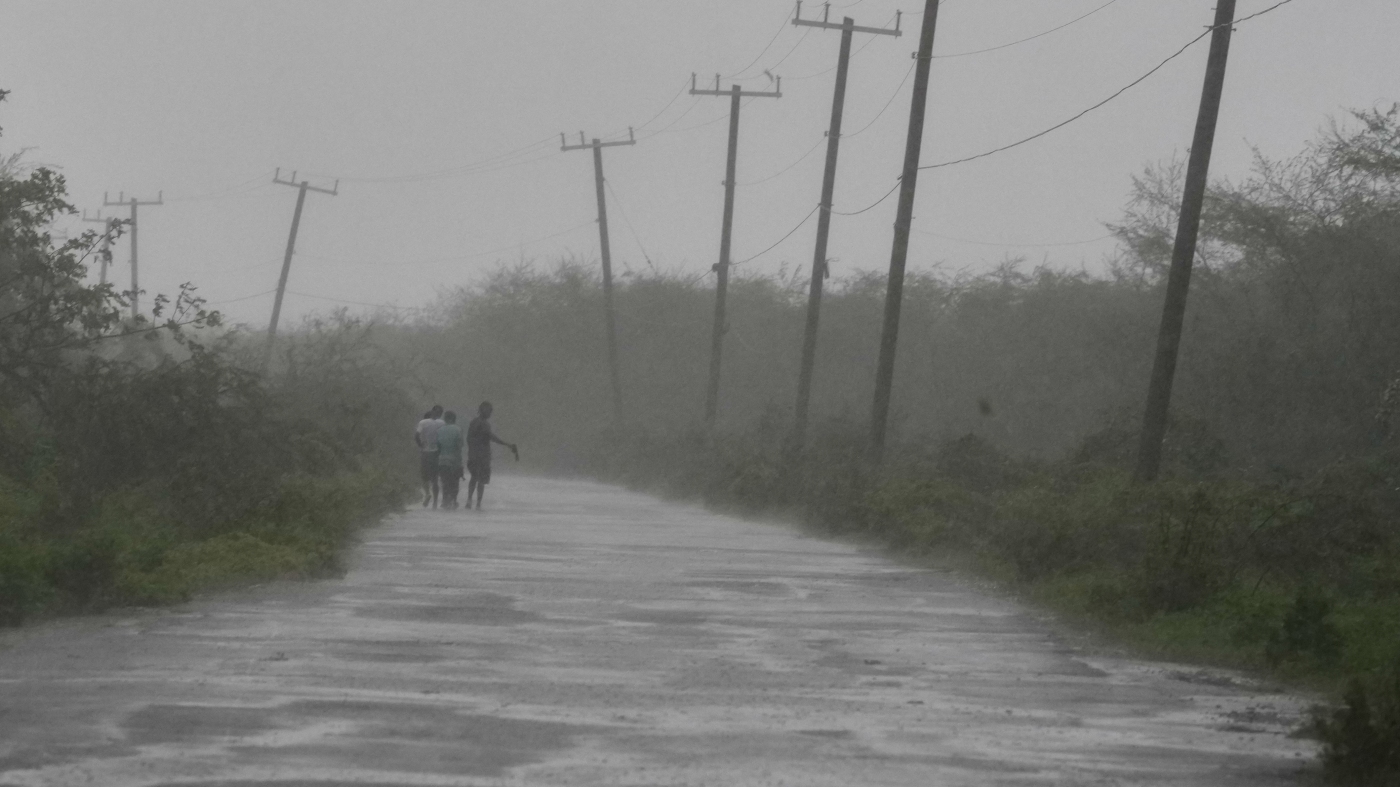 photos:-hurricane-melissa-blasts-through-jamaica