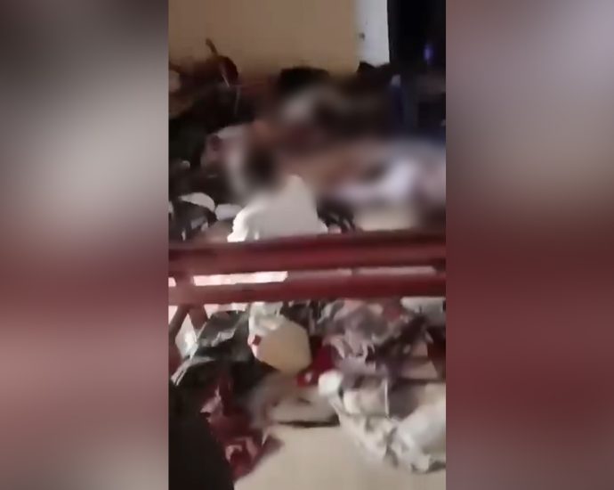 rsf-fighters-film-execution-in-el-fasher-hospital-massacre