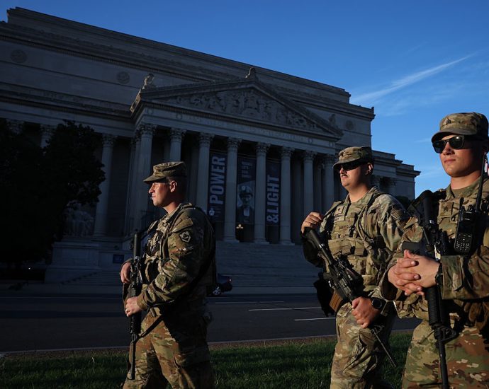 “i’ll-do-whatever-i-want”:-the-traitor-threatens-to-deploy-other-military-branches-in-us-cities