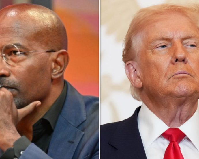 ex-obama-adviser-struggles-not-to-vomit-after-the-traitor-gets-compared-to-ancient-masterpiece