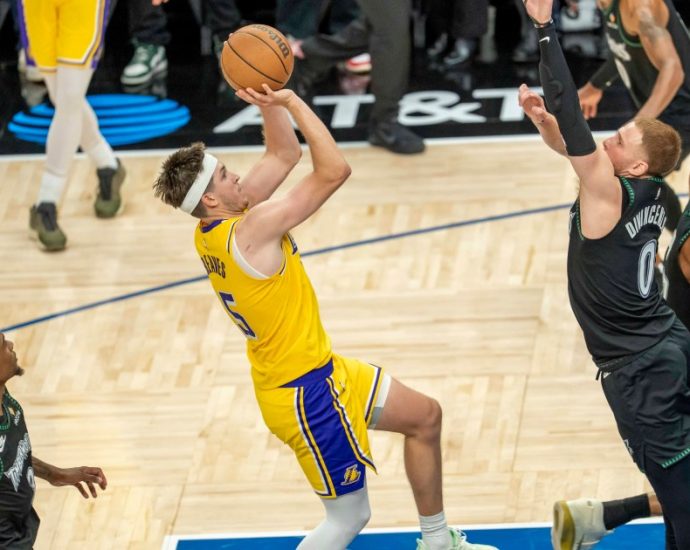 austin-reaves,-lakers-beat-timberwolves-at-the-buzzer