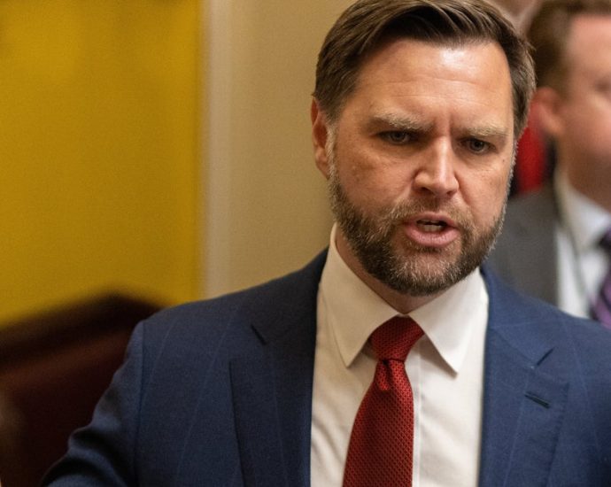 jd-vance-reveals-maga-‘best-friend’-who-is-‘very-interested’-in-ufos