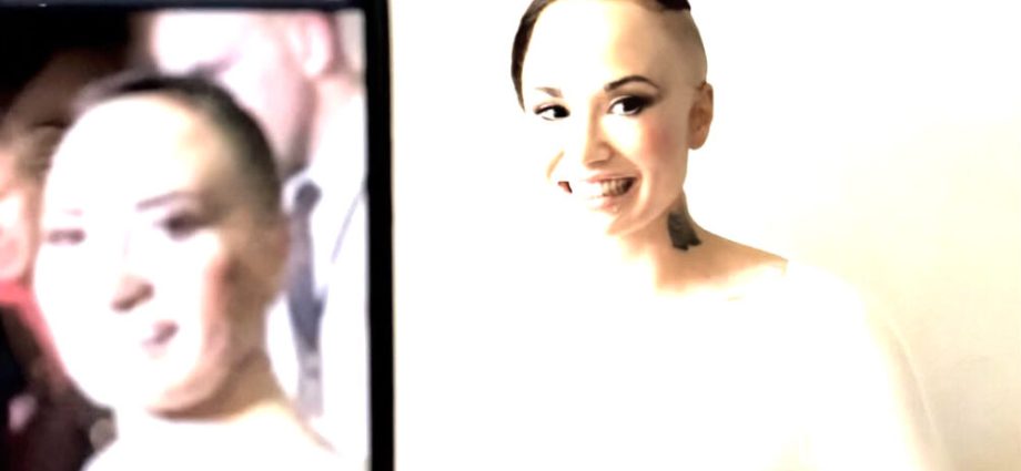 demi-lovato-unleashes-poot-for-halloween-and-the-internet-can’t-handle-it