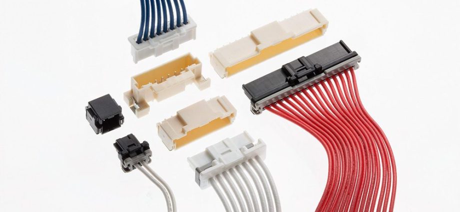 download-the-guide-to-succeeding-with-connector-miniaturization-in-automotive-systems